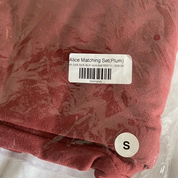 OOTD Alice Matching Set - Picture 4 of 7